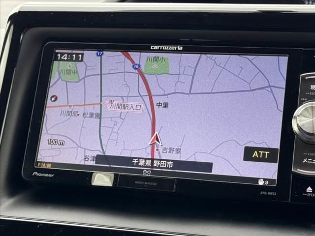 ヴォクシー ZS 社外ナビ 地デジTV Bカメラ ステリモ 電スラ LEDヘッド Aライト スマートキー Aストップ ETC 電格ミラー チルトステ シートリフター Rサンシェード 革巻きステア 純正16インチAW(22枚目)