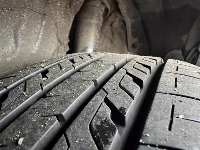 ヴォクシー ZS 社外ナビ 地デジTV Bカメラ ステリモ 電スラ LEDヘッド Aライト スマートキー Aストップ ETC 電格ミラー チルトステ シートリフター Rサンシェード 革巻きステア 純正16インチAW(44枚目)