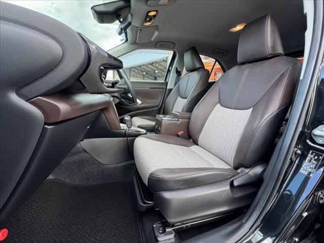 ヤリスクロス Z 禁煙 セーフティセンス 純正8型ナビ 全周囲カメラ ACC HUD BSM シートヒーター ホールド LEDヘッド Aライト Aハイビーム BT ETCドラレコ 12Vソケット 純正18インチAW(17枚目)