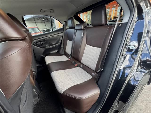 ヤリスクロス Z 禁煙 セーフティセンス 純正8型ナビ 全周囲カメラ ACC HUD BSM シートヒーター ホールド LEDヘッド Aライト Aハイビーム BT ETCドラレコ 12Vソケット 純正18インチAW(18枚目)