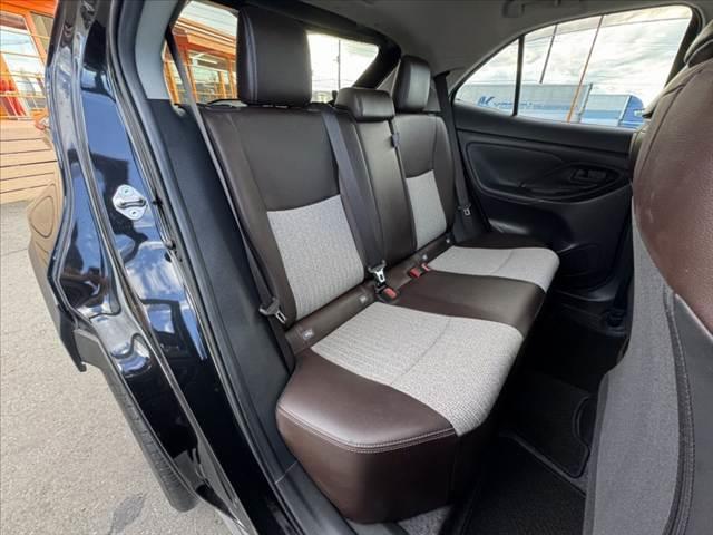 ヤリスクロス Z 禁煙 セーフティセンス 純正8型ナビ 全周囲カメラ ACC HUD BSM シートヒーター ホールド LEDヘッド Aライト Aハイビーム BT ETCドラレコ 12Vソケット 純正18インチAW(20枚目)