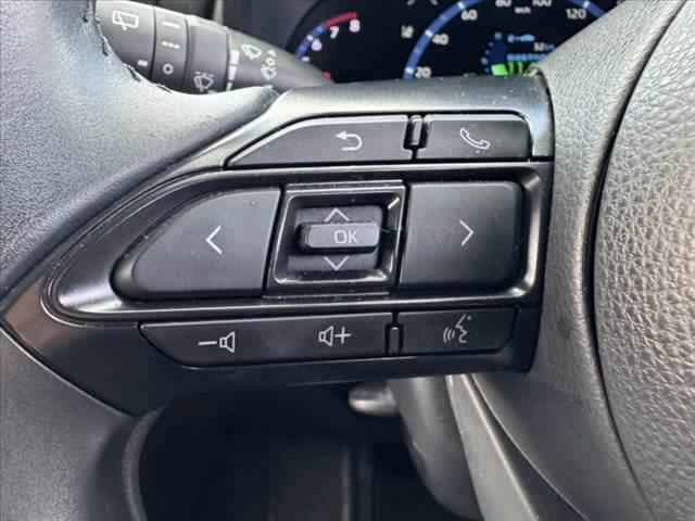 ヤリスクロス Z 禁煙 セーフティセンス 純正8型ナビ 全周囲カメラ ACC HUD BSM シートヒーター ホールド LEDヘッド Aライト Aハイビーム BT ETCドラレコ 12Vソケット 純正18インチAW(26枚目)