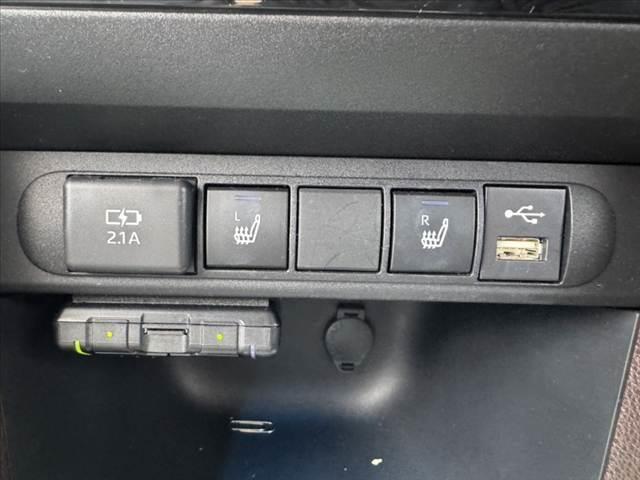 ヤリスクロス Z 禁煙 セーフティセンス 純正8型ナビ 全周囲カメラ ACC HUD BSM シートヒーター ホールド LEDヘッド Aライト Aハイビーム BT ETCドラレコ 12Vソケット 純正18インチAW(31枚目)