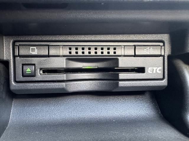 クラウン アスリートS 禁煙 純正8型ナビ スーパーライブサウンド クルコン BT Bカメ フルセグTV ETC パワーシート HIDヘッド Aライト プッシュスタート ステリモ 電格ミラー 横滑り防止 純正17インチAW(5枚目)