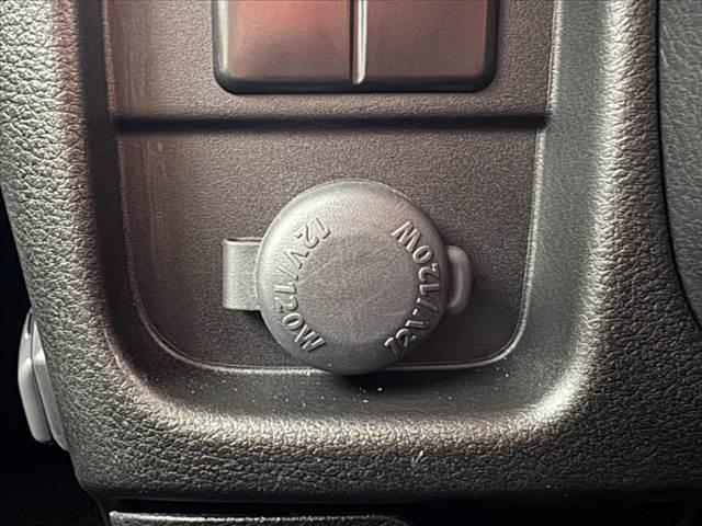 ソリオ G デュアルカメラブレーキサポート Pスタート 車線逸脱 衝突軽減ブレーキ 横滑り防止 コーナーセンサー オートライト アームレスト レベライザー チルトステア 電格ミラー バニティミラー ISOFIX(23枚目)