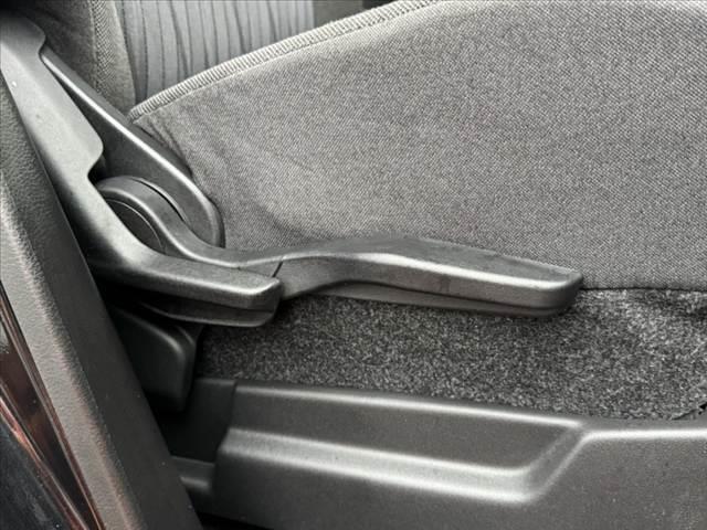 ソリオ G デュアルカメラブレーキサポート Pスタート 車線逸脱 衝突軽減ブレーキ 横滑り防止 コーナーセンサー オートライト アームレスト レベライザー チルトステア 電格ミラー バニティミラー ISOFIX(26枚目)