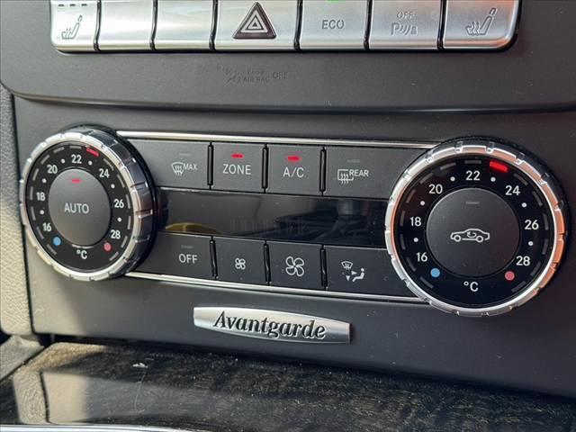 Cクラス C200AVG★後期★禁煙★本革シート★純ナビ★(4枚目)