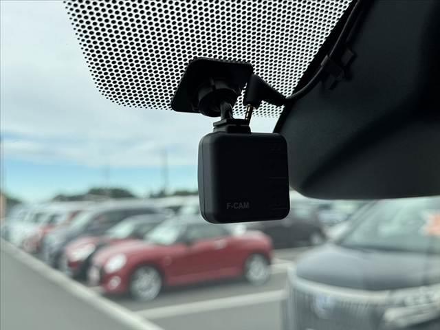 ノア ＳＺ★禁煙★純１０型ナビ★純１４型フリップ★ＢＳＭ★（5枚目）