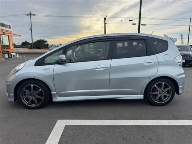 フィットハイブリッド ハイブリッド　ＲＳ★９インチ純正ナビ★前席レカロシート★（11枚目）