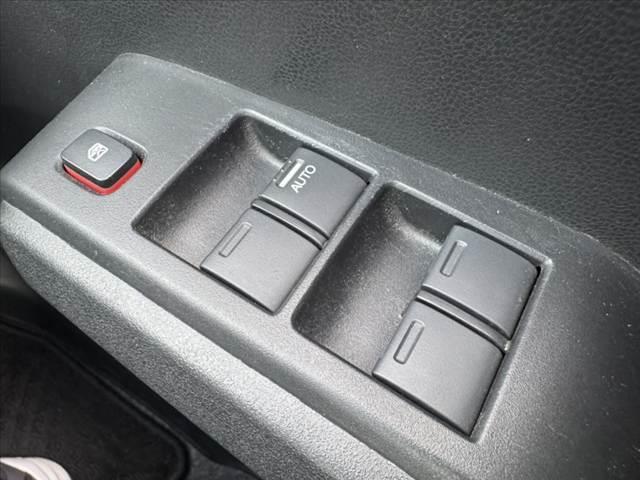 フィットハイブリッド ハイブリッド　ＲＳ★９インチ純正ナビ★前席レカロシート★（25枚目）