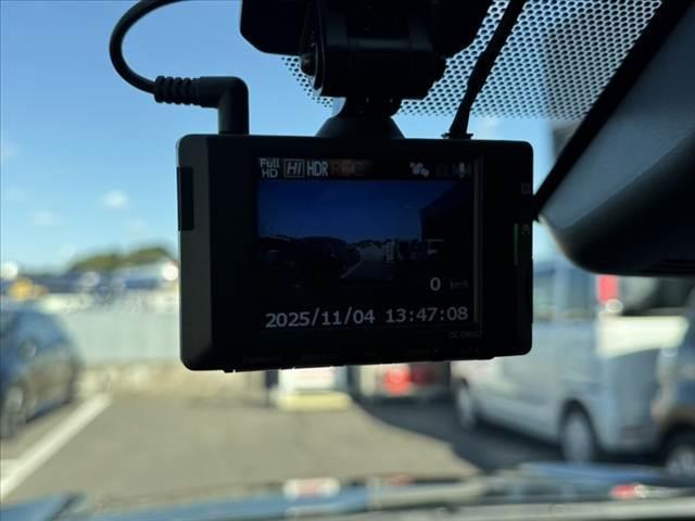 ヤリスクロス ハイブリッドZ★禁煙★純正8型ナビ★パノラマM★(6枚目)