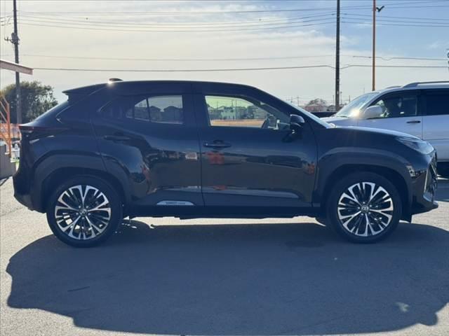 ヤリスクロス ハイブリッドZ★禁煙★純正8型ナビ★パノラマM★(12枚目)