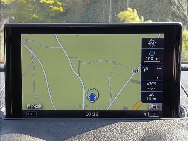 A3セダン TFSIシリンダーオンデマンド★MMIナビPKG★コンビニエ(3枚目)