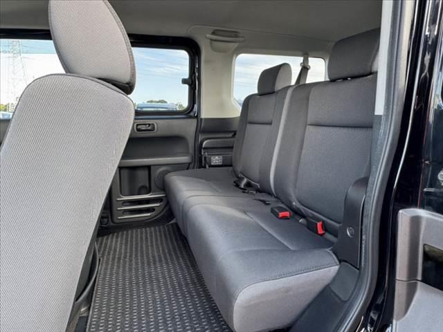 エレメント ベース★禁煙★社外9型ナビ★Bカメ★BT★ETC★(18枚目)