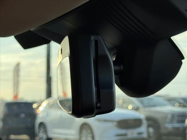 MINI クーパーC★クラシックトリム★ステアヒーター★ACC★HUD(6枚目)