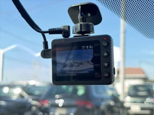 ＲＡＶ４ アドベンチャー　禁煙　パノラマルーフ　パノラマビューＭ　純正９型ＤＡ　セーフティセンス　ＢＳＭ　シートヒーター／ベンチレーション　Ｐシート　ステアヒーター　ＡＣＣ　ＥＴＣ　ＬＥＤヘッド　Ａライト　純正１９インチＡＷ（6枚目）