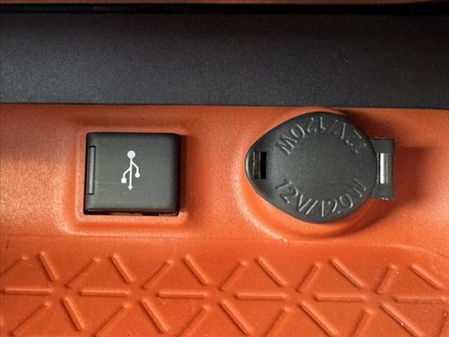 ＲＡＶ４ アドベンチャー　禁煙　パノラマルーフ　パノラマビューＭ　純正９型ＤＡ　セーフティセンス　ＢＳＭ　シートヒーター／ベンチレーション　Ｐシート　ステアヒーター　ＡＣＣ　ＥＴＣ　ＬＥＤヘッド　Ａライト　純正１９インチＡＷ（30枚目）