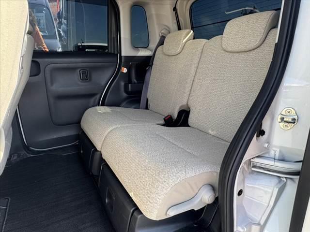 ムーヴキャンバス Ｘ　ＳＡＩＩＩ　禁煙　スマアシ３　純ナビ　Ｂカメラ　ＢＴ　ＥＴＣ　ドラレコ　Ａハイビーム　Ａストップ　Ｐスタート　ドラレコ　横滑り防止　レベライザー　１２Ｖソケット　電格ミラー　アームレスト　バニティミラー　マット（18枚目）