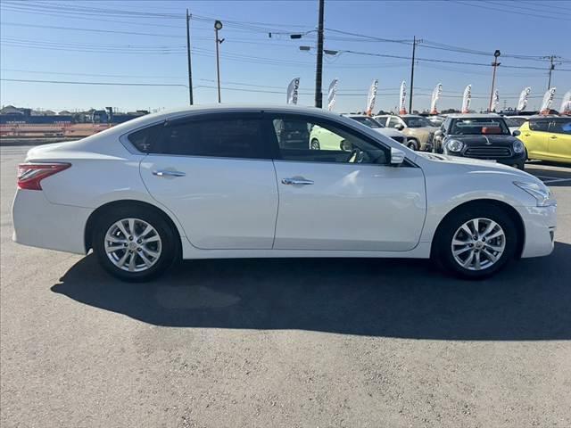 ティアナ ＸＬ　禁煙　コネクトナビ　クルコン　アラウンドビューＭ　フルセグＴＶ　ＢＴ　ＥＴＣ　ステリモ　ＨＩＤヘッド　Ａライト　横滑り防止　パワーシート　電格ミラー　１２Ｖソケット　スマートキー　純正１６インチＡＷ（12枚目）