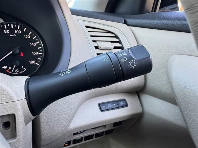 ティアナ ＸＬ　禁煙　コネクトナビ　クルコン　アラウンドビューＭ　フルセグＴＶ　ＢＴ　ＥＴＣ　ステリモ　ＨＩＤヘッド　Ａライト　横滑り防止　パワーシート　電格ミラー　１２Ｖソケット　スマートキー　純正１６インチＡＷ（27枚目）