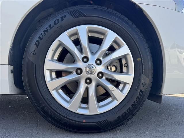 ティアナ ＸＬ　禁煙　コネクトナビ　クルコン　アラウンドビューＭ　フルセグＴＶ　ＢＴ　ＥＴＣ　ステリモ　ＨＩＤヘッド　Ａライト　横滑り防止　パワーシート　電格ミラー　１２Ｖソケット　スマートキー　純正１６インチＡＷ（39枚目）