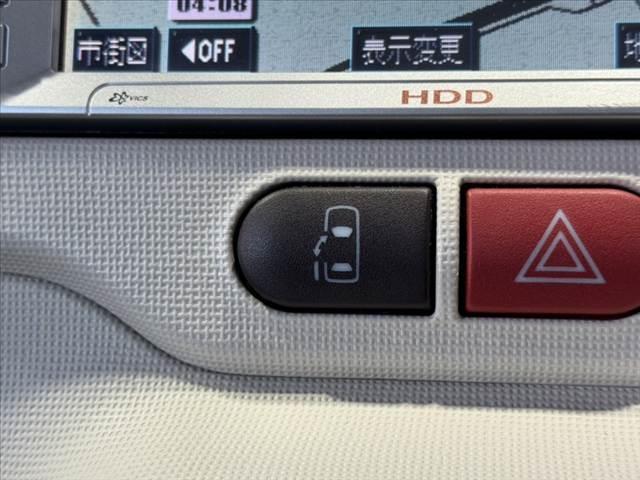 ポルテ Ｆ　禁煙　サイド／カーテンエアバッグ　純正ナビ　電スラ　ＥＴＣ　オートライト　キーレス　横滑り防止　電格ミラー　ワイパーデアイサー　アームレスト　ＩＳＯＦＩＸ　バニティミラー　チルトステア　マット（6枚目）