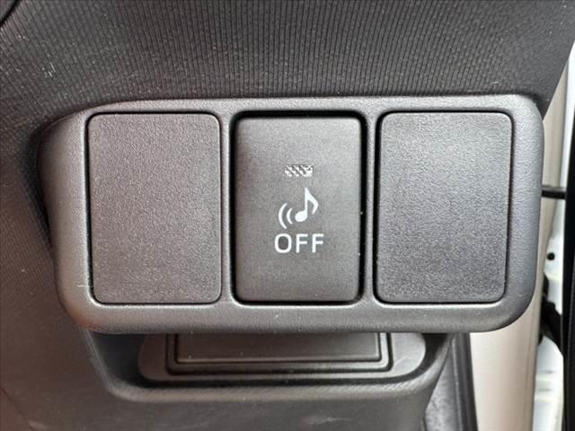 アクア Ｌ　禁煙　後期　純ナビ　ＢＴ　ＥＴＣ　ステリモ　Ａストップ　車線逸脱警告　衝突軽減　ＢＳＭ　コーナーセンサー　光軸レベライザー　Ａライト　電格ミラー　１２Ｖソケット　Ｐスタート　横滑り防止　スマートキー（23枚目）