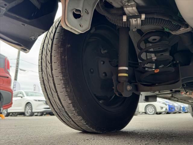 アクア Ｌ　禁煙　後期　純ナビ　ＢＴ　ＥＴＣ　ステリモ　Ａストップ　車線逸脱警告　衝突軽減　ＢＳＭ　コーナーセンサー　光軸レベライザー　Ａライト　電格ミラー　１２Ｖソケット　Ｐスタート　横滑り防止　スマートキー（46枚目）