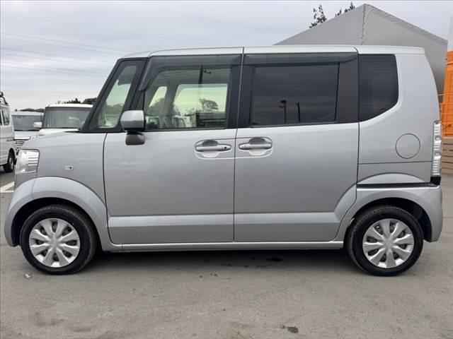 Ｎ－ＢＯＸ Ｃ　禁煙　後期　社外ナビ　Ｂカメラ　ＥＴＣ　衝突軽減ブレーキ　Ａストップ　横滑り防止　Ｐスタート　スマートキー　電格ミラー　チルトステア　オートエアコン　１２Ｖソケット　Ｗエアバッグ　ＡＢＳ　マット（11枚目）