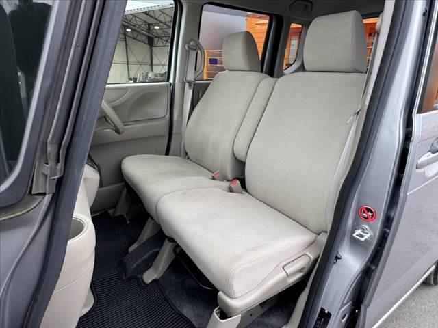 Ｎ－ＢＯＸ Ｃ　禁煙　後期　社外ナビ　Ｂカメラ　ＥＴＣ　衝突軽減ブレーキ　Ａストップ　横滑り防止　Ｐスタート　スマートキー　電格ミラー　チルトステア　オートエアコン　１２Ｖソケット　Ｗエアバッグ　ＡＢＳ　マット（17枚目）