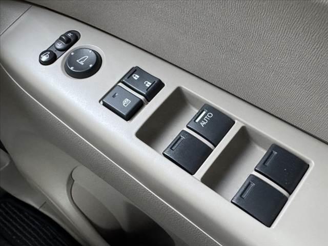 Ｎ－ＢＯＸ Ｃ　禁煙　後期　社外ナビ　Ｂカメラ　ＥＴＣ　衝突軽減ブレーキ　Ａストップ　横滑り防止　Ｐスタート　スマートキー　電格ミラー　チルトステア　オートエアコン　１２Ｖソケット　Ｗエアバッグ　ＡＢＳ　マット（24枚目）