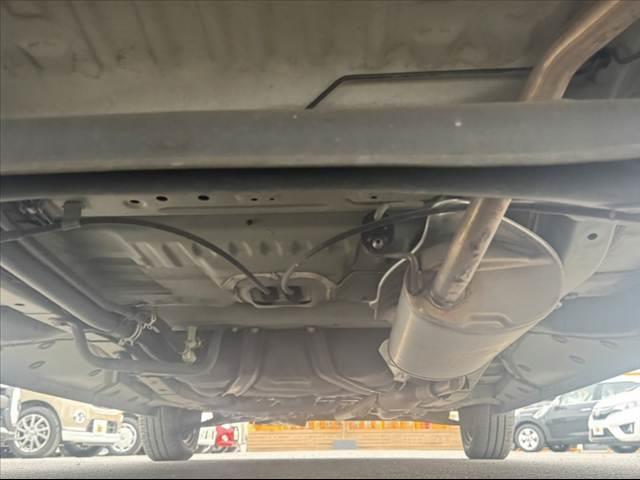 Ｎ－ＢＯＸ Ｃ　禁煙　後期　社外ナビ　Ｂカメラ　ＥＴＣ　衝突軽減ブレーキ　Ａストップ　横滑り防止　Ｐスタート　スマートキー　電格ミラー　チルトステア　オートエアコン　１２Ｖソケット　Ｗエアバッグ　ＡＢＳ　マット（45枚目）