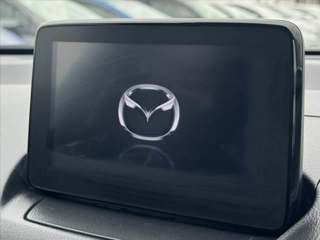 デミオ １３Ｓ　禁煙　後期　純ナビ　ＢＴ　ＥＴＣ　ステリモ　Ａストップ　車線逸脱警告　衝突軽減　ＢＳＭ　コーナーセンサー　光軸レベライザー　Ａライト　電格ミラー　１２Ｖソケット　Ｐスタート　純正１５インチＡＷ（3枚目）