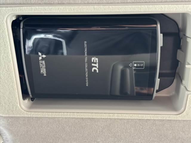 デミオ １３Ｓ　禁煙　後期　純ナビ　ＢＴ　ＥＴＣ　ステリモ　Ａストップ　車線逸脱警告　衝突軽減　ＢＳＭ　コーナーセンサー　光軸レベライザー　Ａライト　電格ミラー　１２Ｖソケット　Ｐスタート　純正１５インチＡＷ（5枚目）