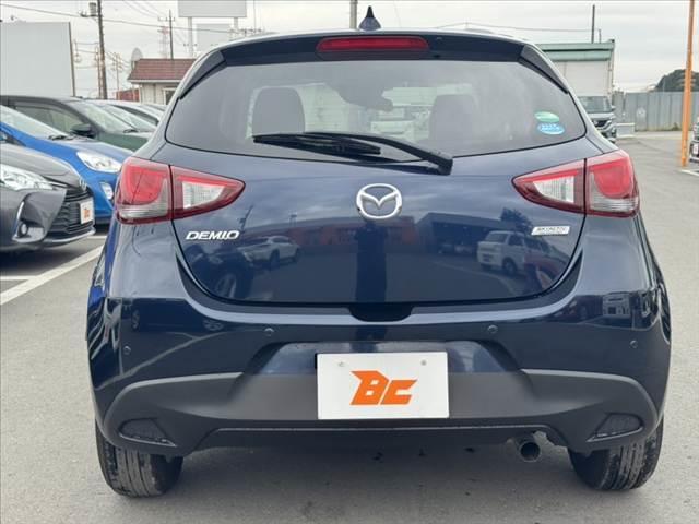 デミオ １３Ｓ　禁煙　後期　純ナビ　ＢＴ　ＥＴＣ　ステリモ　Ａストップ　車線逸脱警告　衝突軽減　ＢＳＭ　コーナーセンサー　光軸レベライザー　Ａライト　電格ミラー　１２Ｖソケット　Ｐスタート　純正１５インチＡＷ（14枚目）