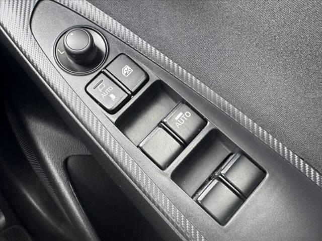 デミオ １３Ｓ　禁煙　後期　純ナビ　ＢＴ　ＥＴＣ　ステリモ　Ａストップ　車線逸脱警告　衝突軽減　ＢＳＭ　コーナーセンサー　光軸レベライザー　Ａライト　電格ミラー　１２Ｖソケット　Ｐスタート　純正１５インチＡＷ（21枚目）