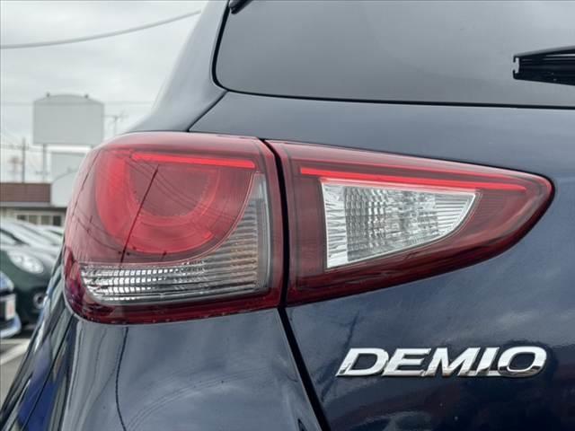 デミオ １３Ｓ　禁煙　後期　純ナビ　ＢＴ　ＥＴＣ　ステリモ　Ａストップ　車線逸脱警告　衝突軽減　ＢＳＭ　コーナーセンサー　光軸レベライザー　Ａライト　電格ミラー　１２Ｖソケット　Ｐスタート　純正１５インチＡＷ（35枚目）