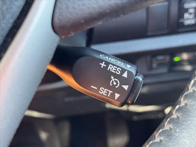 ヴォクシー ZS 煌III 禁煙 アルパイン11型ナビ フルセグ Bカメ CD/DVD CarPlay BT 12型フリップダウン 両側電スラ 衝突軽減 車線逸脱 ステリモ Aライト Aハイビーム 電格ミラー ドラレコ ETC(30枚目)