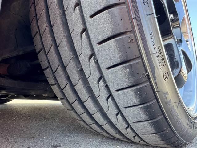 スイフトスポーツ ベースグレード 禁煙 6MT 社外マフラー フロントリップ 車高調 Dインナーミラー クルコン 横滑り防止 シートヒーター Pスタート 電格ミラー Aライト ETC ドラレコ 12Vソケット 社外17AW(40枚目)