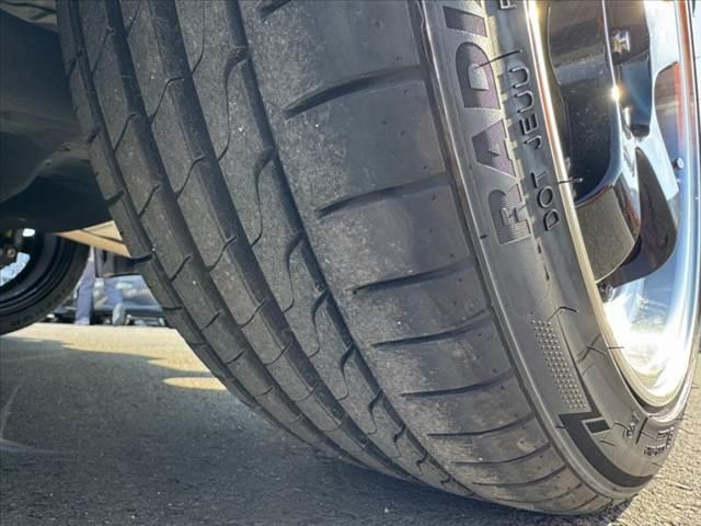 スイフトスポーツ ベースグレード 禁煙 6MT 社外マフラー フロントリップ 車高調 Dインナーミラー クルコン 横滑り防止 シートヒーター Pスタート 電格ミラー Aライト ETC ドラレコ 12Vソケット 社外17AW(44枚目)