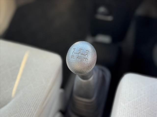 ワゴンR FA 禁煙 F5MT 純オーディオ リモコンキー Sアラーム 電格ミラー バニティミラー レベライザー 12Vソケット マット/バイザー Rワイパー ファブリックシート 横滑り防止 社外14インチAW(5枚目)