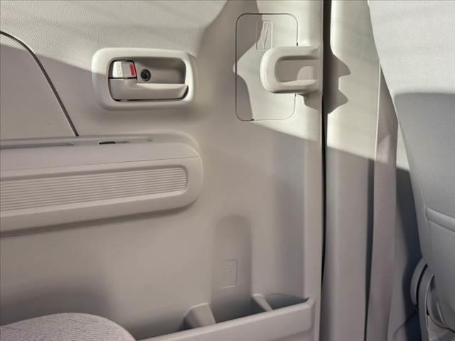 ワゴンR FA 禁煙 F5MT 純オーディオ リモコンキー Sアラーム 電格ミラー バニティミラー レベライザー 12Vソケット マット/バイザー Rワイパー ファブリックシート 横滑り防止 社外14インチAW(32枚目)