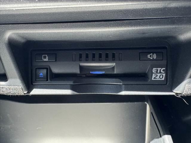 クラウンハイブリッド RSアドバンス 禁煙 車検整備付 純正12型ナビ セーフティセンス 全方位カメラ BSM 横滑り防止 Dインナーミラー メモリーシート シートヒーター シートクーラー ハンドルヒーター USB 純正18インチAW(6枚目)