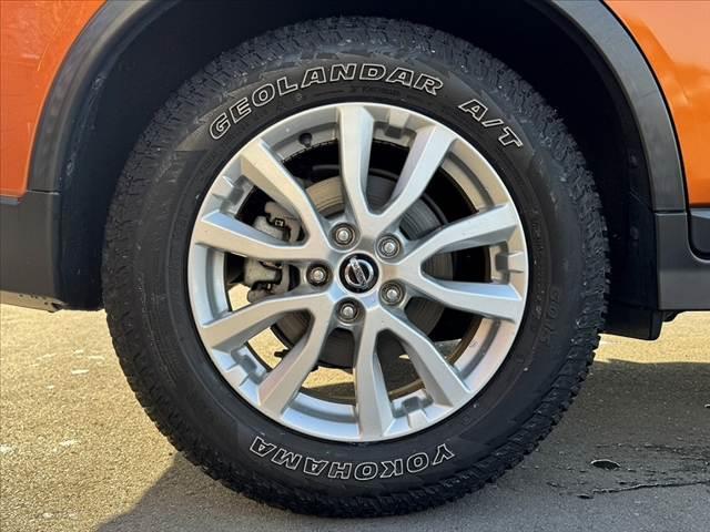 エクストレイル ２０Ｘｉ　ハイブリッド　中期　車検整備付　禁煙　プロパイロット　ルーフレール　純正９型ナビ　全周囲カメラ　ＢＴ　ＥＴＣ　フルセグＴＶ　ホールド　全席シートヒーター　ステリモ　Ｐスタート　横滑り　Ｄインナーミラー　ドラレコ（37枚目）