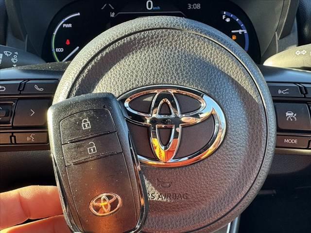 ヤリスクロス ハイブリッドZ 禁煙 中期 車検整備付 純正8型ナビ 全周囲カメ BT ETC ACC シートヒーター ホールド 横滑り防止 Pスタート ステリモ ACC LEDヘッド Aライト Aハイビーム 純正18インチAW(7枚目)