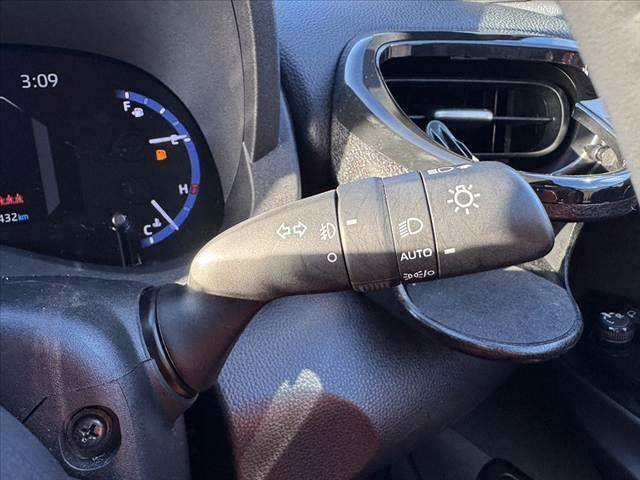 ヤリスクロス ハイブリッドZ 禁煙 中期 車検整備付 純正8型ナビ 全周囲カメ BT ETC ACC シートヒーター ホールド 横滑り防止 Pスタート ステリモ ACC LEDヘッド Aライト Aハイビーム 純正18インチAW(29枚目)