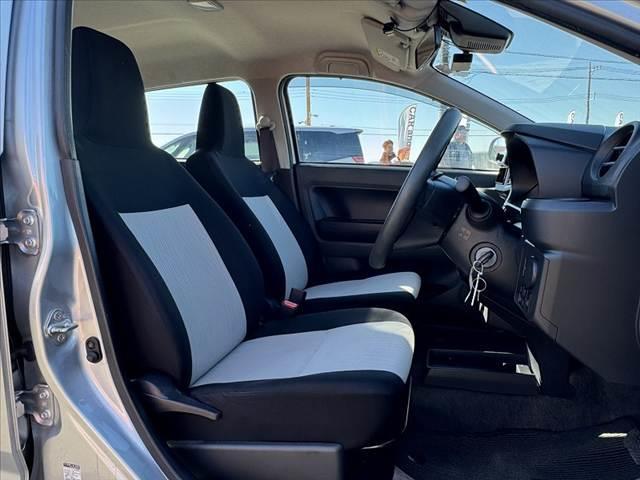 ミライース B SAIII 禁煙 スマアシ3 オーディオ Aハイビーム コーナーセンサー 横滑り防止 リモコンキー パワードアロック ビジネスデッキボード ファブリックシート 車線逸脱警報 誤発進抑制 12Vソケット(16枚目)