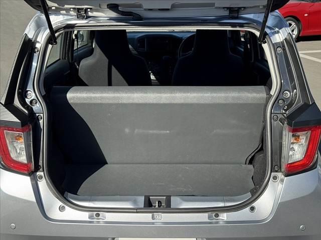 ミライース B SAIII 禁煙 スマアシ3 オーディオ Aハイビーム コーナーセンサー 横滑り防止 リモコンキー パワードアロック ビジネスデッキボード ファブリックシート 車線逸脱警報 誤発進抑制 12Vソケット(19枚目)