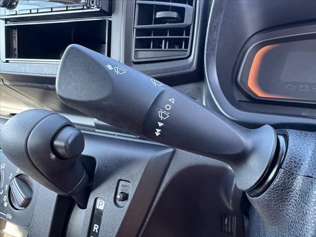 ミライース B SAIII 禁煙 スマアシ3 オーディオ Aハイビーム コーナーセンサー 横滑り防止 リモコンキー パワードアロック ビジネスデッキボード ファブリックシート 車線逸脱警報 誤発進抑制 12Vソケット(24枚目)