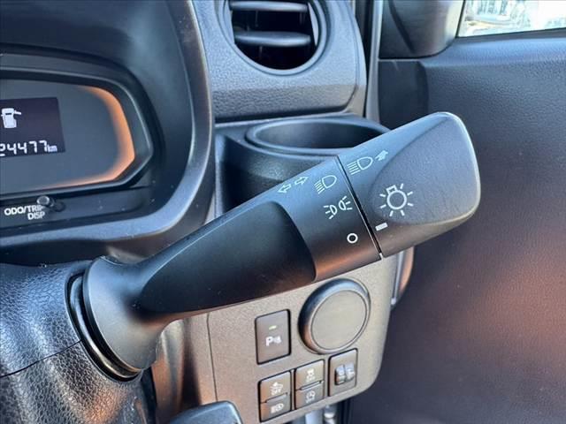 ミライース B SAIII 禁煙 スマアシ3 オーディオ Aハイビーム コーナーセンサー 横滑り防止 リモコンキー パワードアロック ビジネスデッキボード ファブリックシート 車線逸脱警報 誤発進抑制 12Vソケット(25枚目)